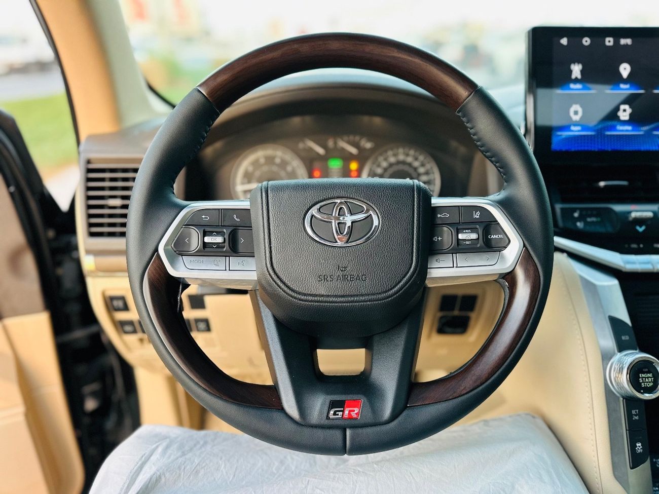 تويوتا لاند كروزر GXR 4.0L (271 HP) 4WD