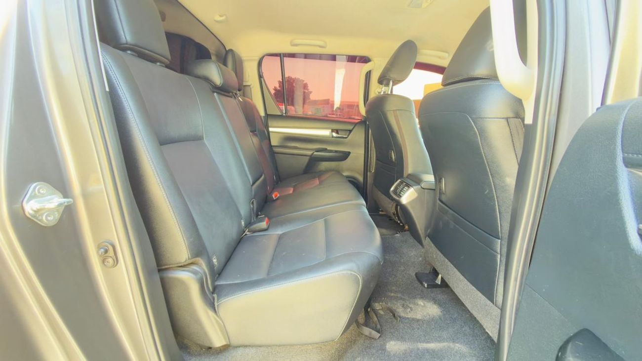 تويوتا هيلوكس -