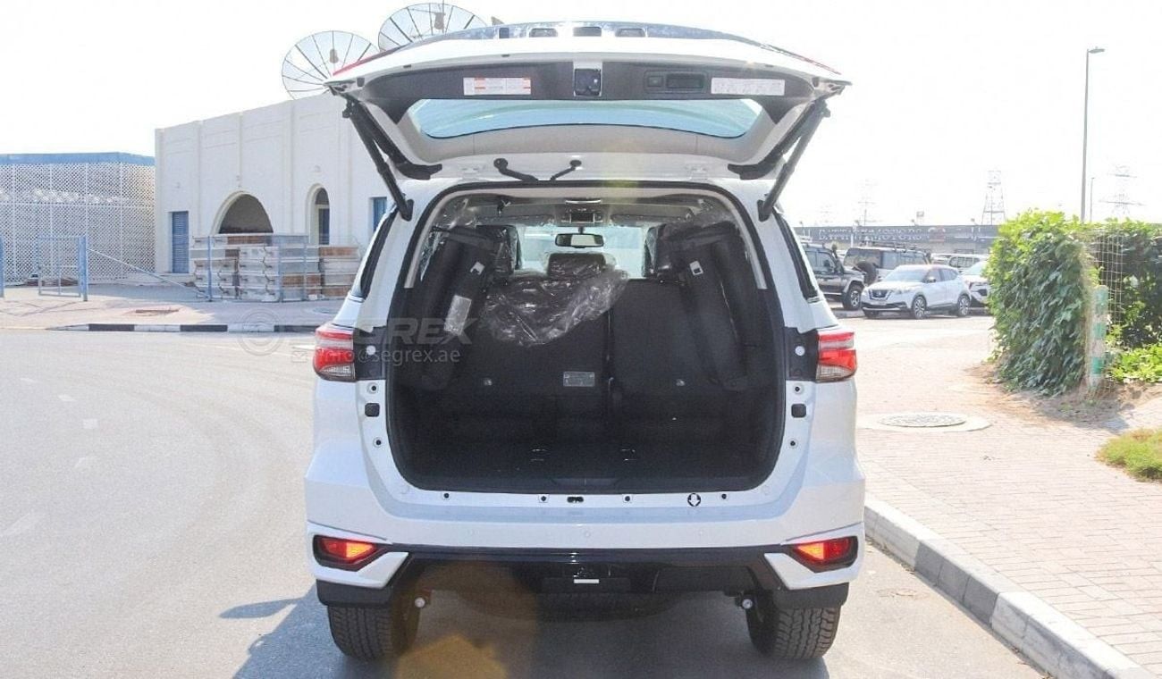 تويوتا فورتونر 2025 Model Toyota Fortuner, 4.0L Petrol 4WD 6A/T