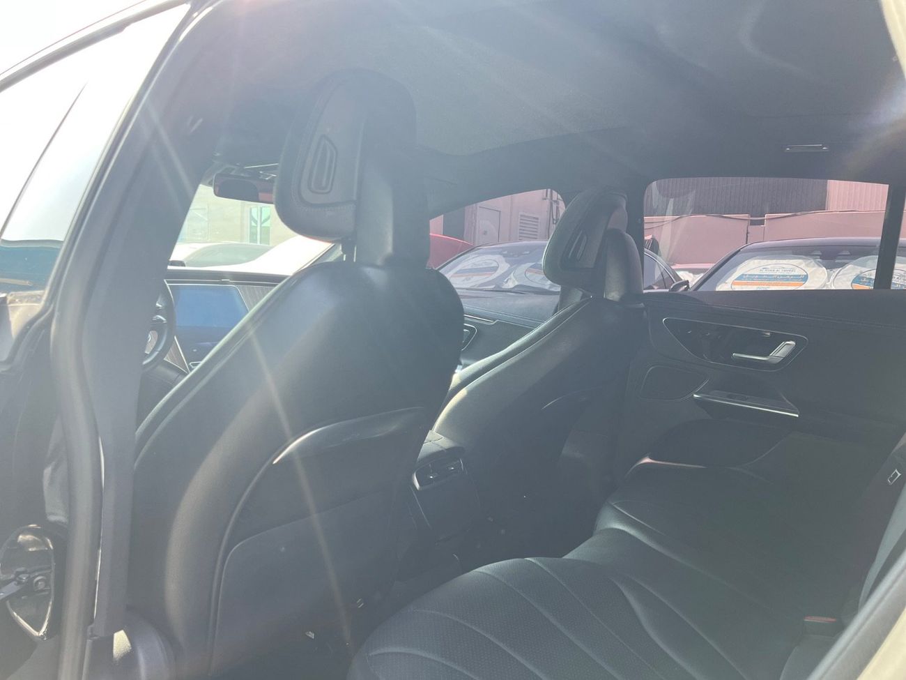 Mercedes-Benz EQE 350+ Premium + EQE 350 | 2023 | 4MATIC | 292HP