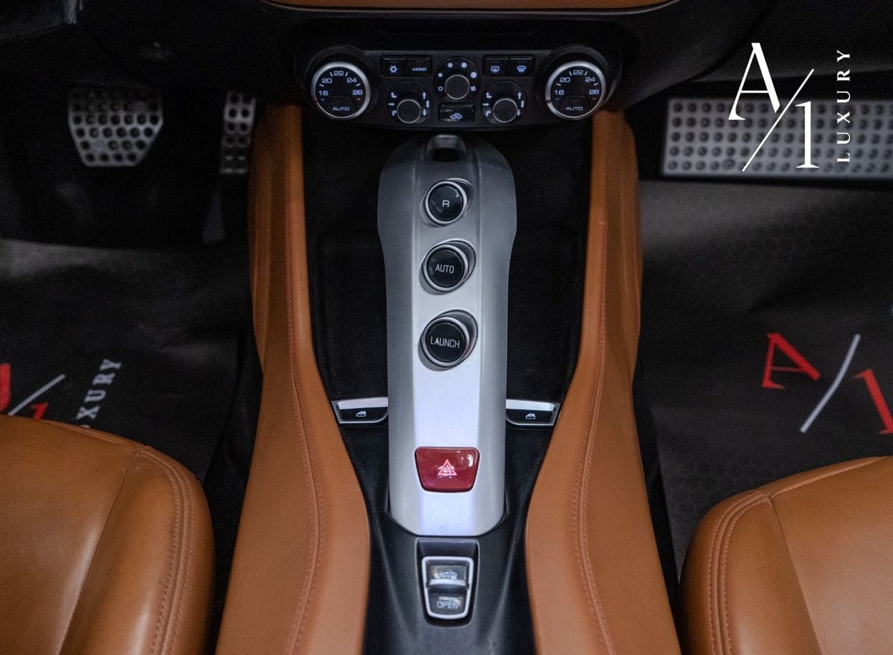 Ferrari California T Std 3.9L (553 HP) 2016 Ferrari California T, With Full Service History, Excellent Condition, GCC Spe