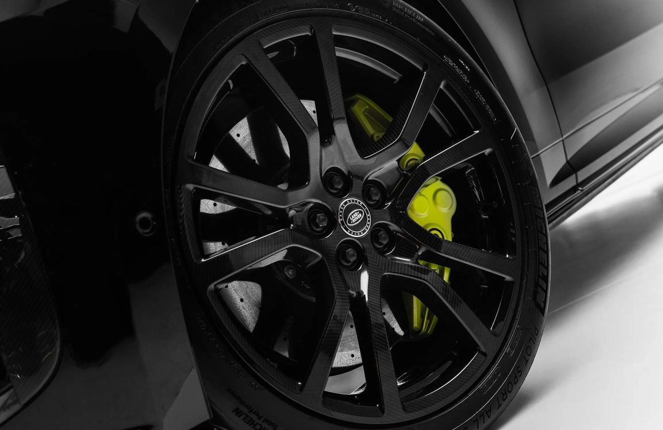 Land Rover Range Rover 4.4L V8 Twin-Turbo Mild-Hybrid