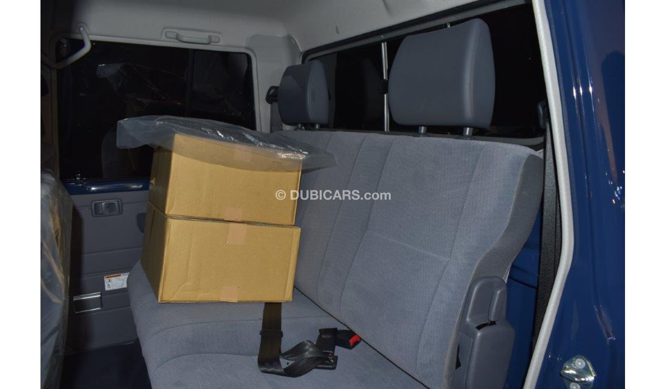 تويوتا لاند كروزر بيك آب 79 Double Cab  Xtreme V8 4.5L Td MT