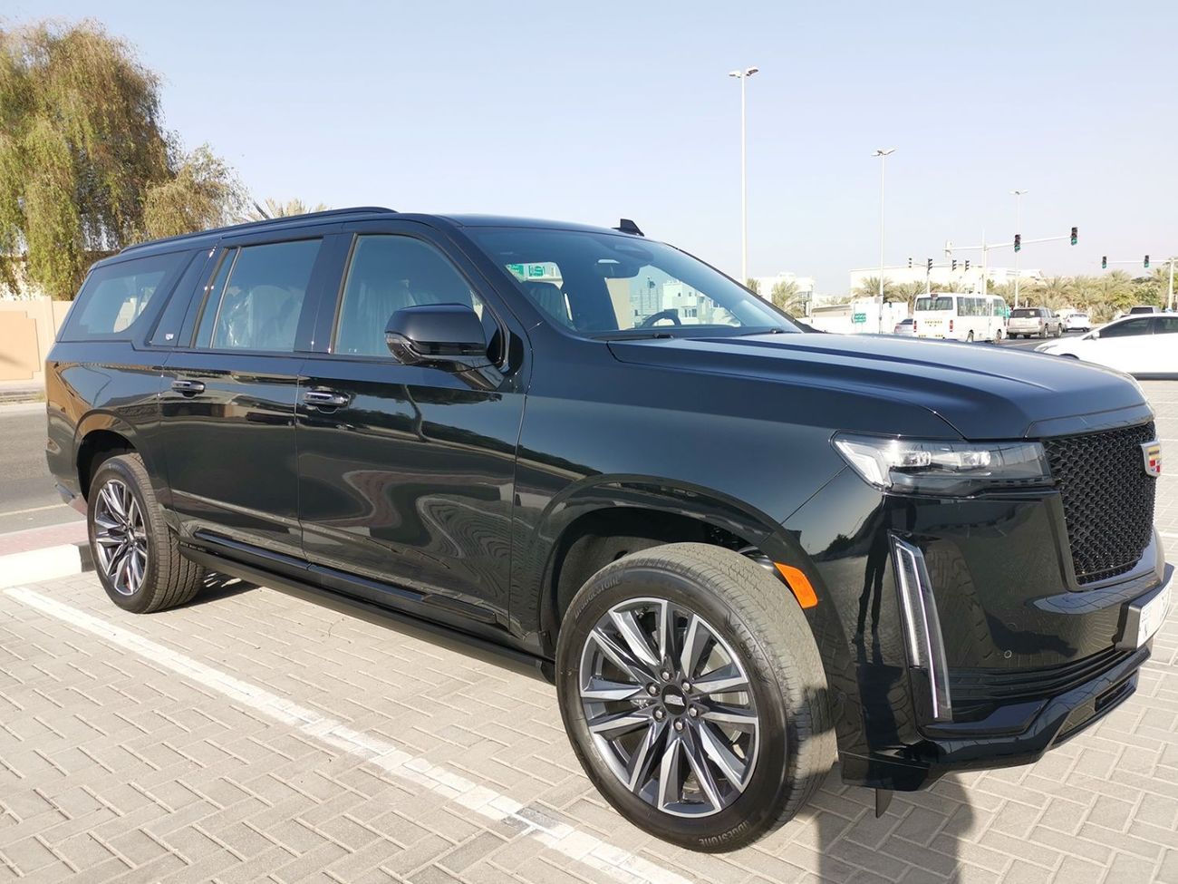 Cadillac Escalade Cadillac Escalade ESV Sport Platinum (LONG WHEEL) *BRAND NEW2024 Model GCC Specs With 5Years Warrant