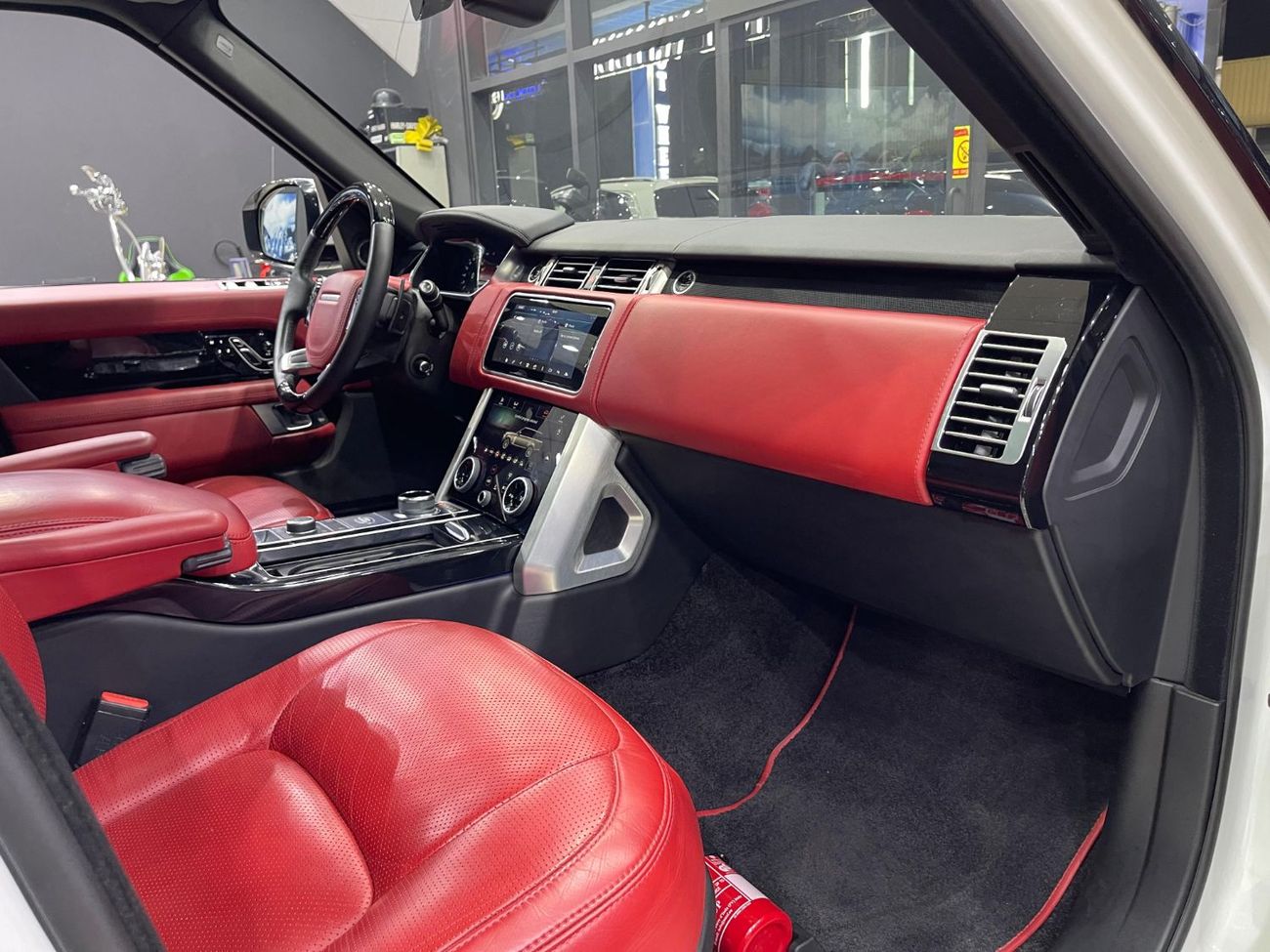 Land Rover Range Rover HSE 3.0L (375 HP)