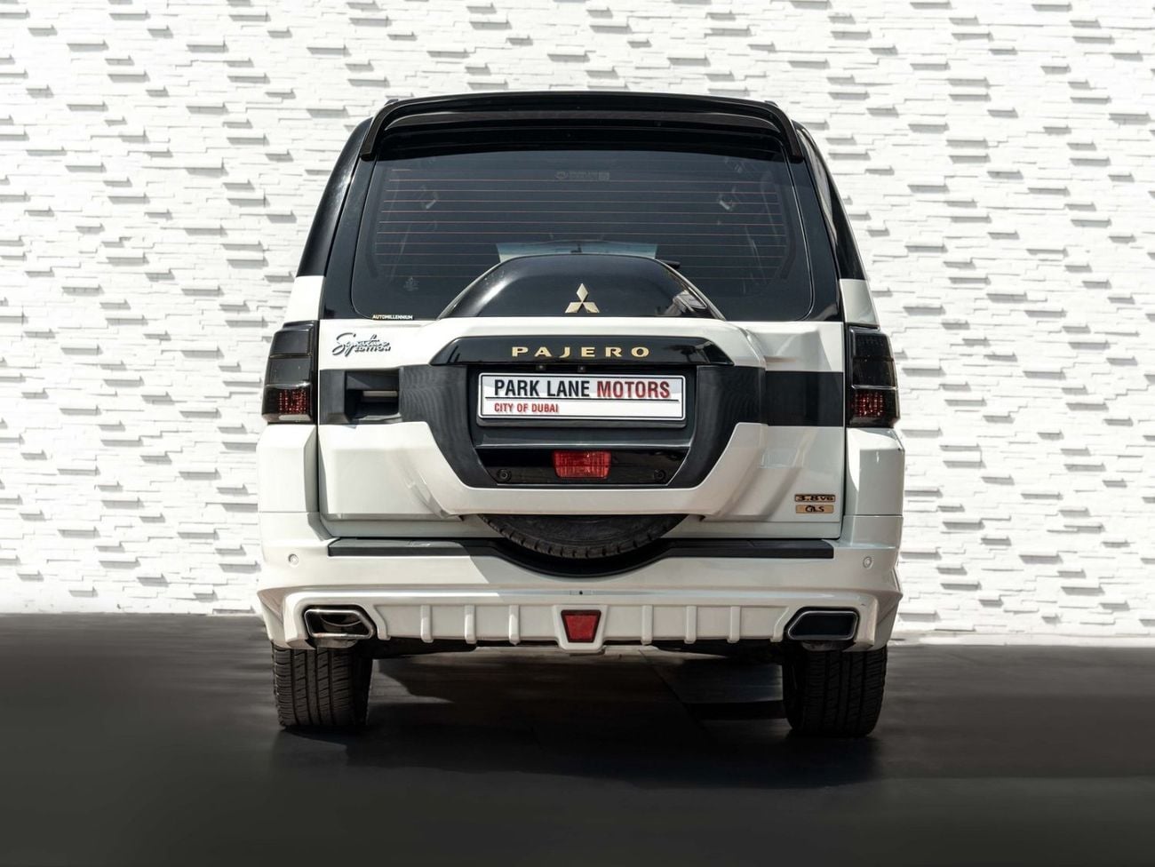 Mitsubishi Pajero GLS H/L SIGNATURE EDI