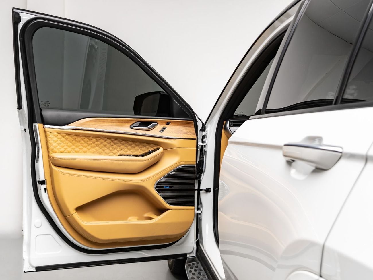 Jeep Grand Cherokee Summit Reserve 3.6L 2025 Jeep Grand Cherokee Summit, Jeep Warranty + Service Contract, Low KMs, GCC