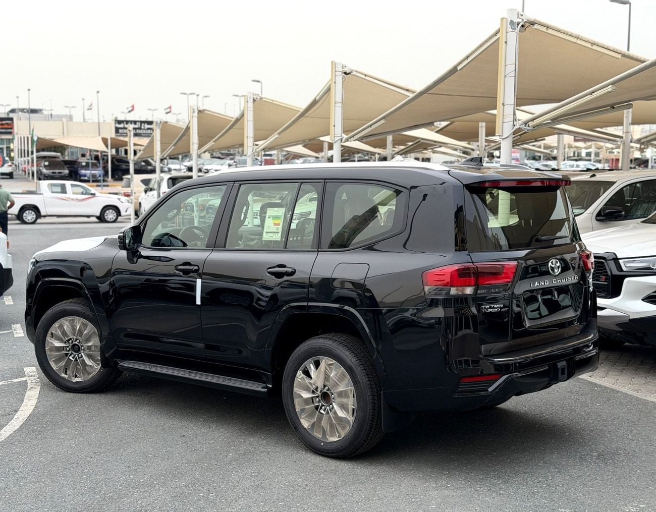 تويوتا لاند كروزر GXR 3.3 TT || Diesel || Black interior