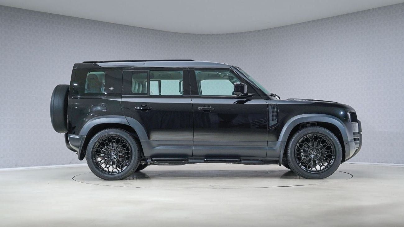 لاند روفر ديفندر 110 SE P300 2.0L