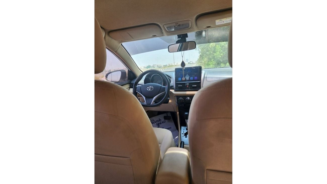 تويوتا يارس SE تويوتا يارس