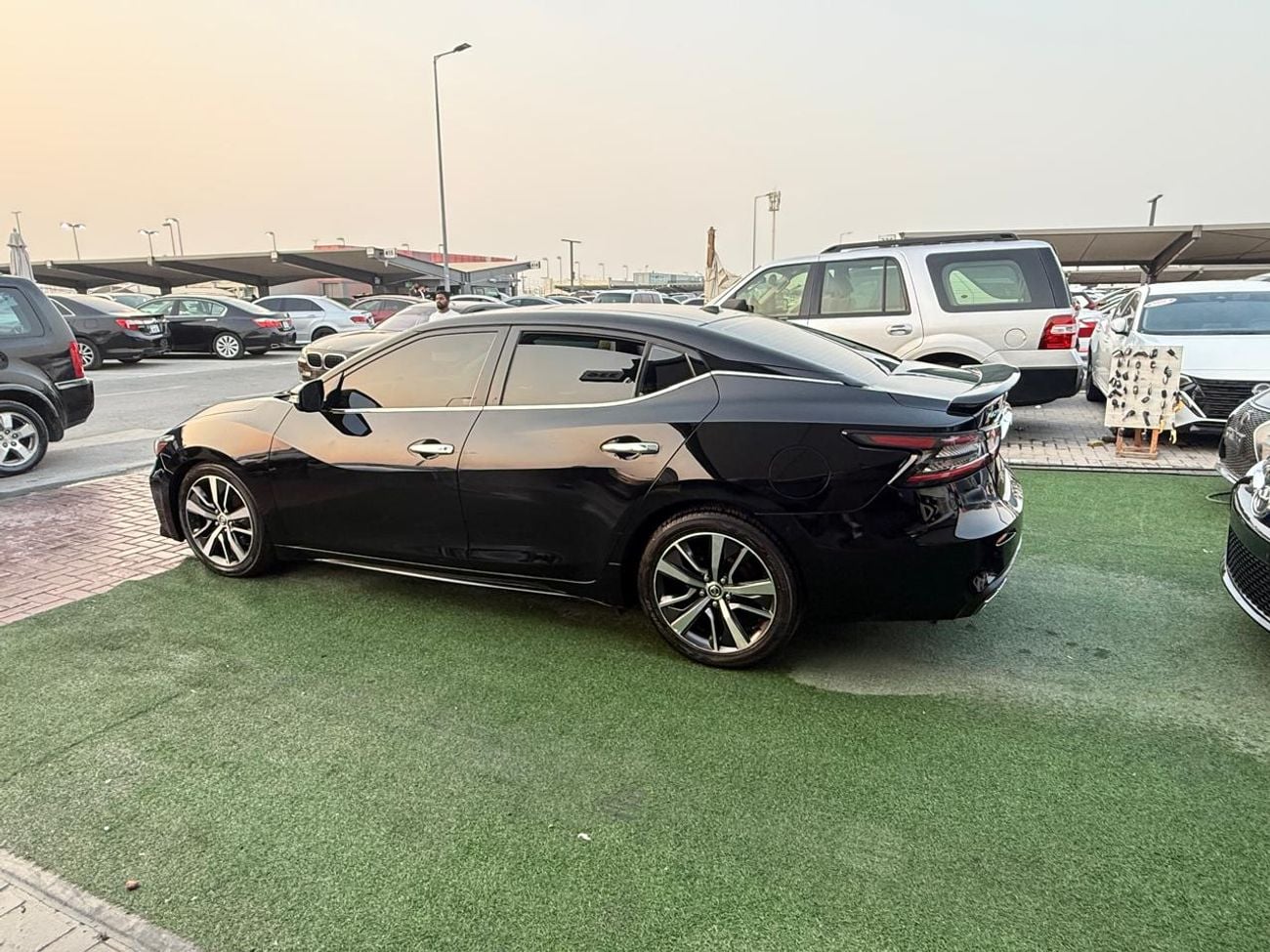Nissan Maxima SL smart entry and push-button start