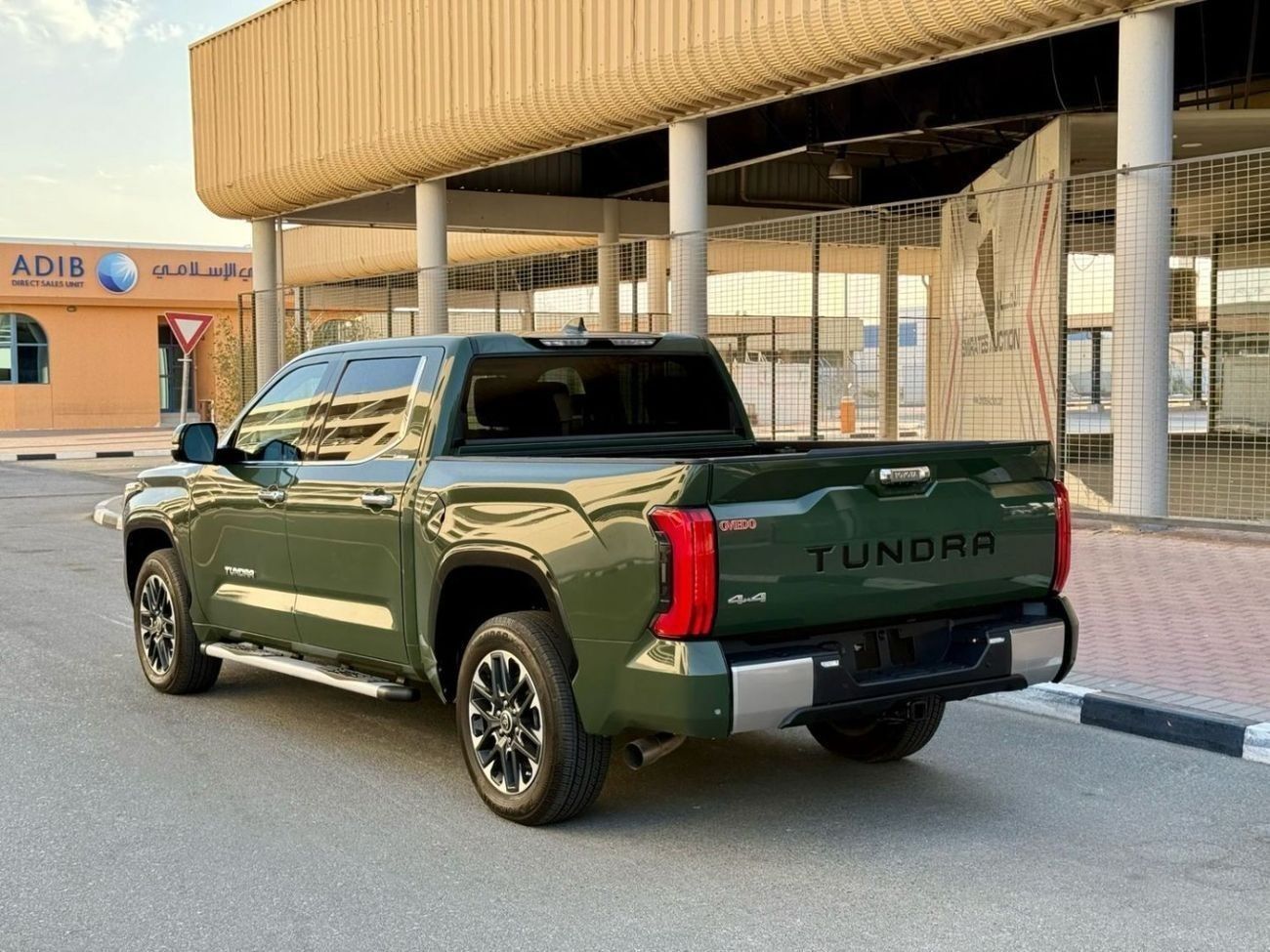 Toyota Tundra TOYOTA TUNDRA LIMITED| 3.5 TWIN TRUBO | FULL OPTION | PANORAMIC | UAE PASS | 4X4