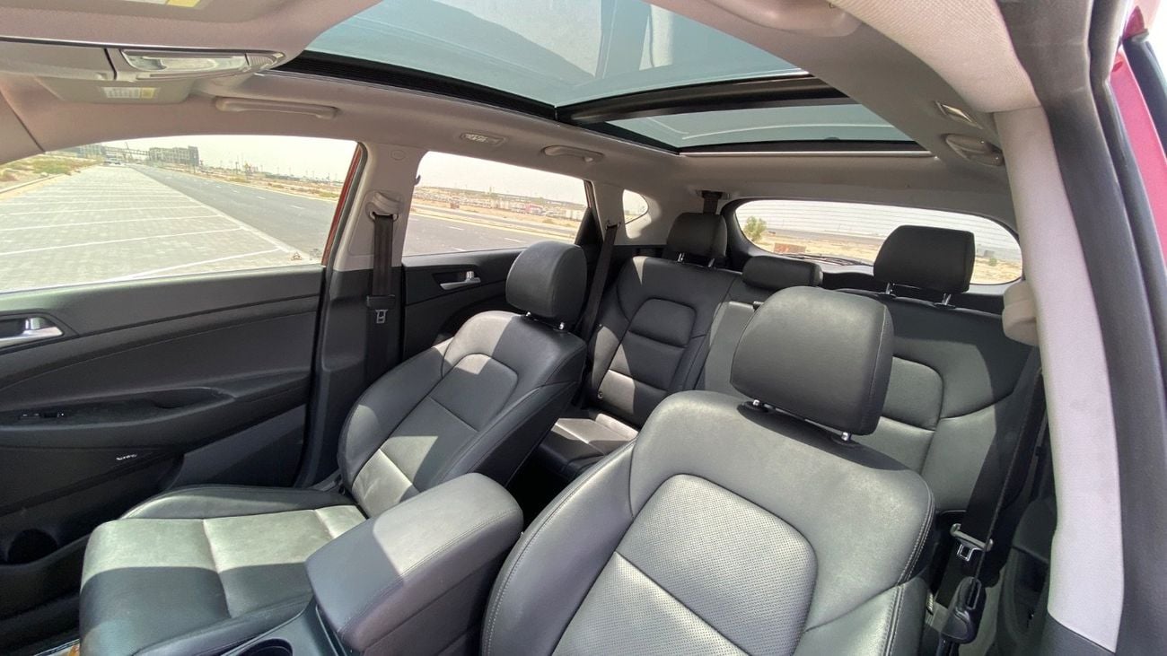 Hyundai Tucson Limited Original Paint 2.4L V4