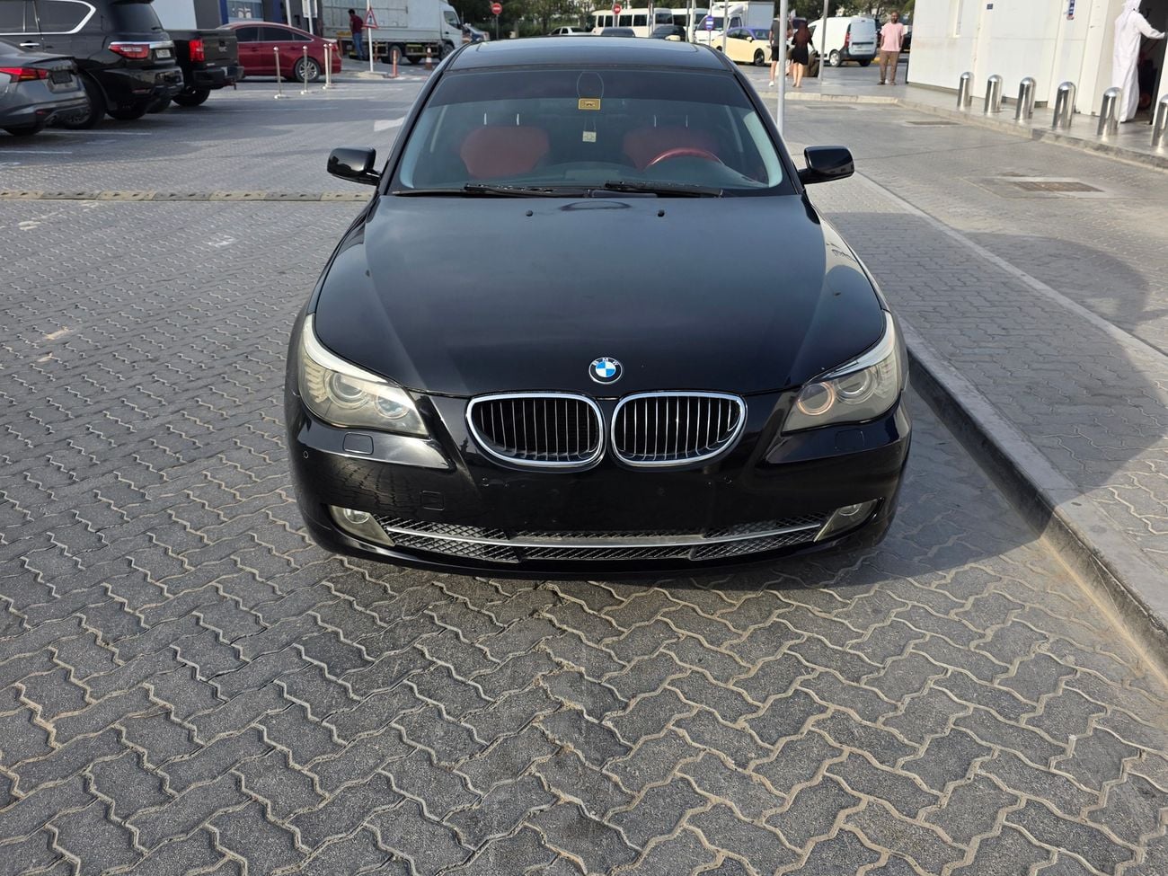 BMW 523i