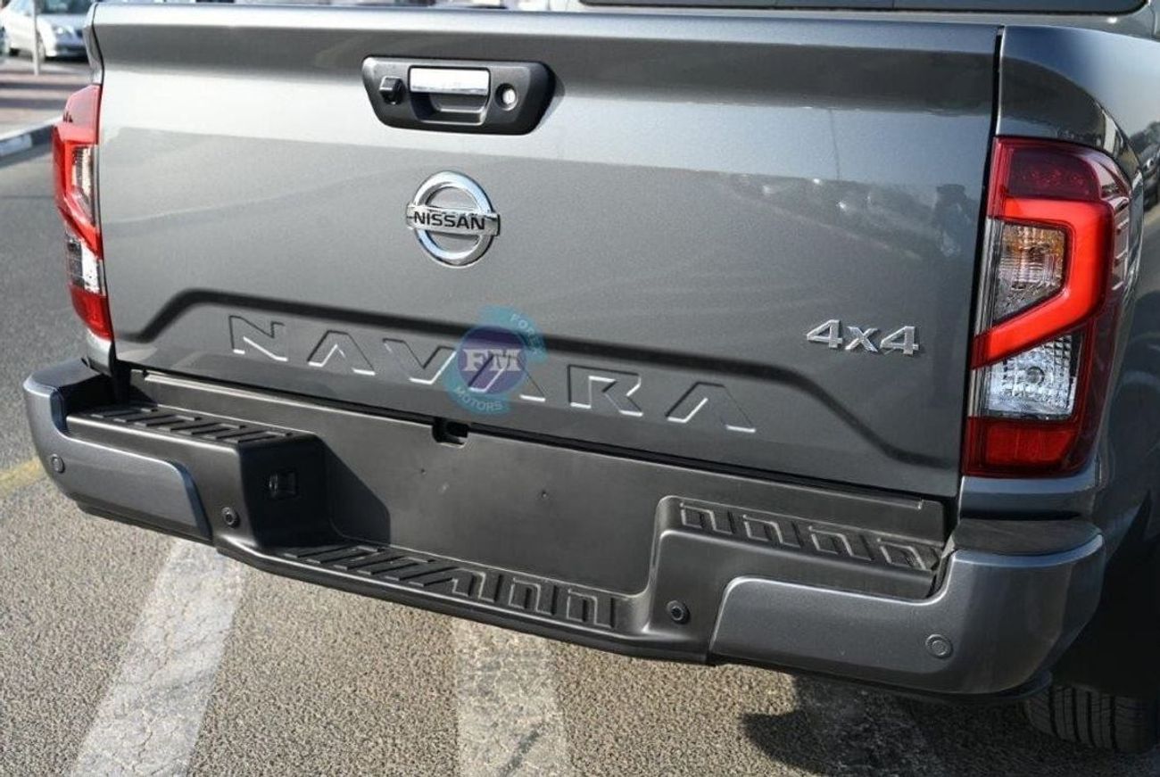 نيسان نافارا Double Cab LE 2.5L Petrol 4WD 5 Seater Manual