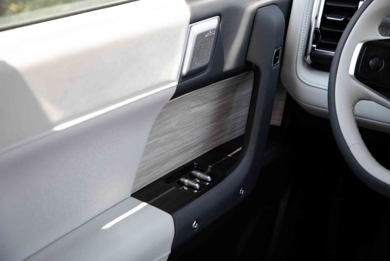 Chery iCar 03 2024 ICAR EQ3 V3 High Performance 4WD - Silver inside White | Export price