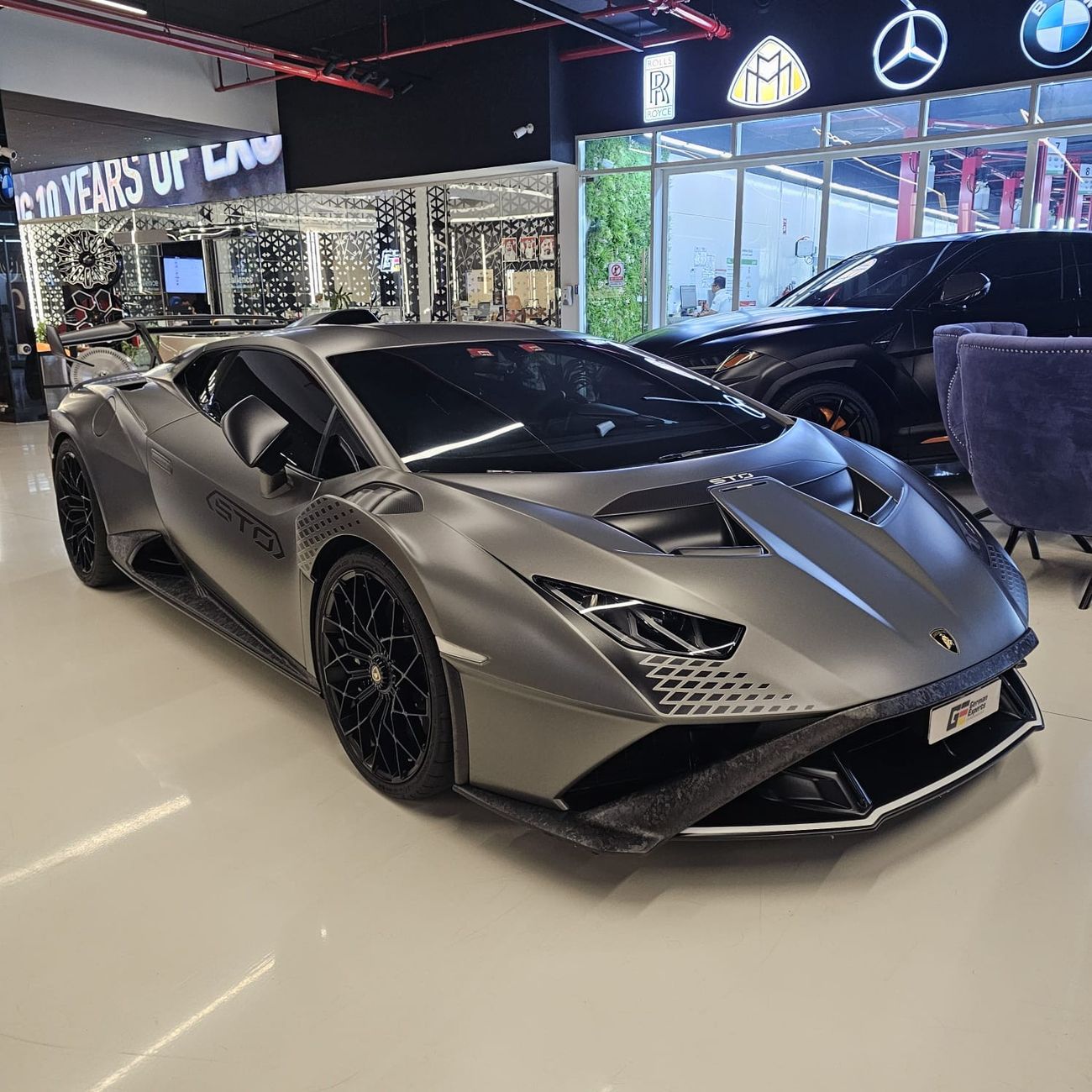 Lamborghini Huracan 2022 Lamborghini Huracán STO / GCC /Forged Carbon Fiber Edition/arranty till 2027Under Agency W