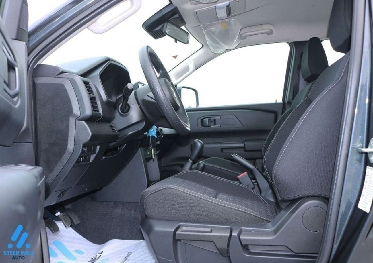 Mitsubishi L200 Triton 2.4L 4x4 GLX Petrol 2024 / 5 MT / Export Only