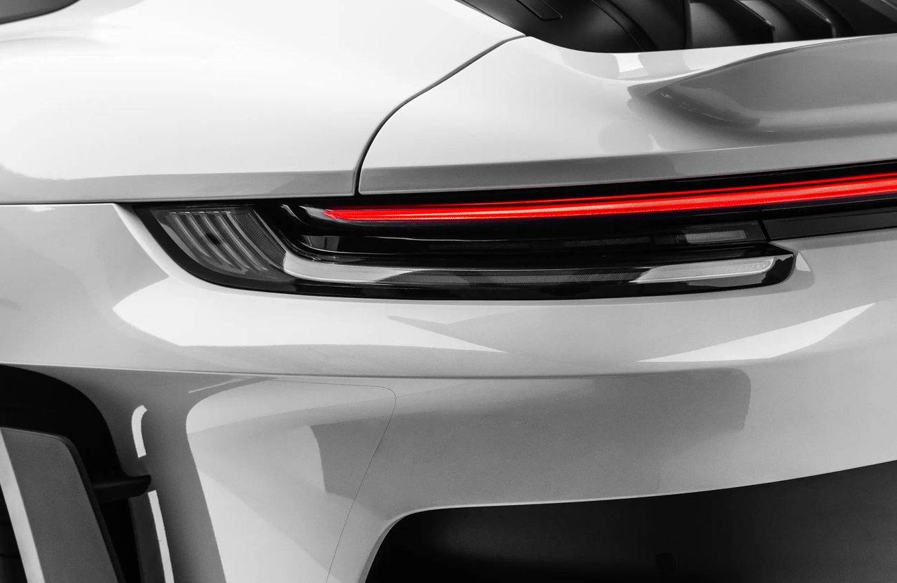 Porsche 911 4.0L F-6 Naturally Aspirated Engine