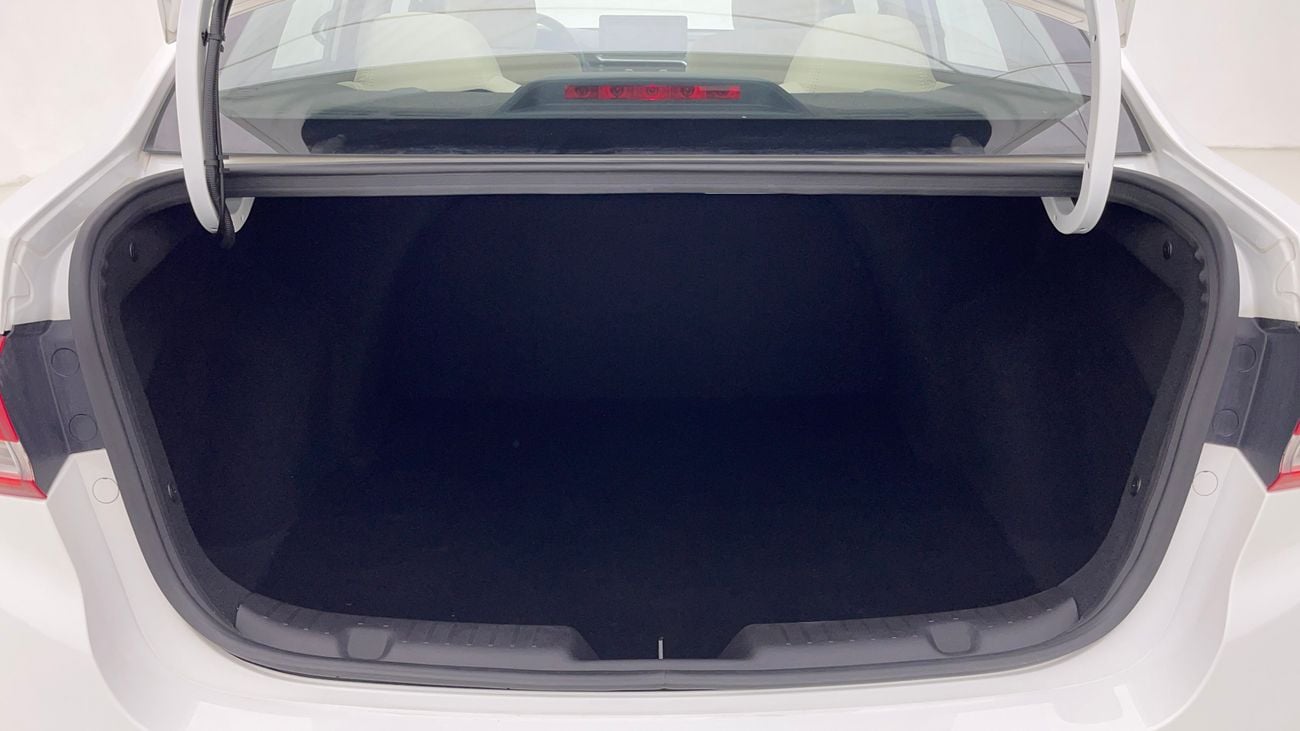 تشنجان الس فين 2024 V7 | AED 417/Month | 0 DP | 30 Day Return | Warranty | Service History