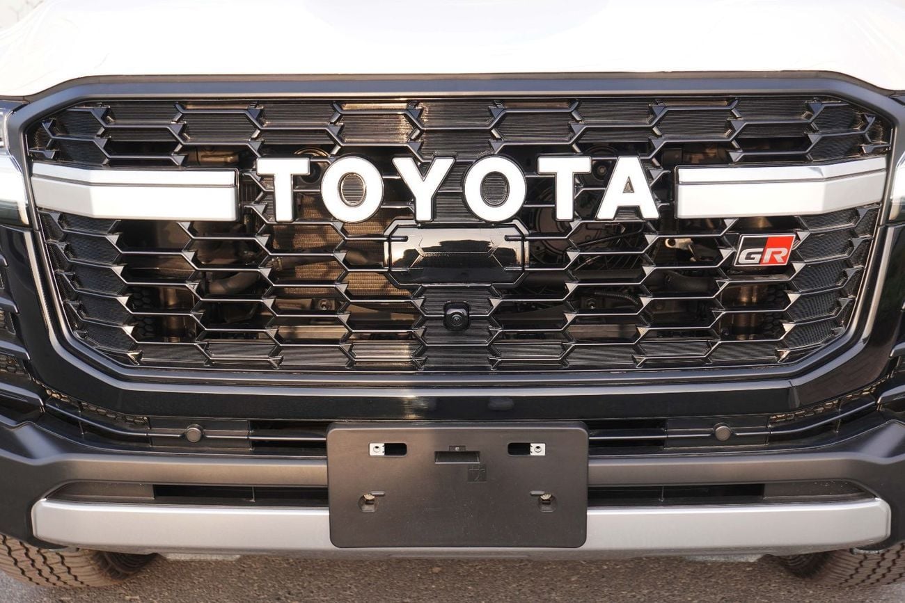 Toyota Land Cruiser GRS 3.3L TDSL (FR&RR DIFF LK, BSM, PKSB, 360 CAMERA)