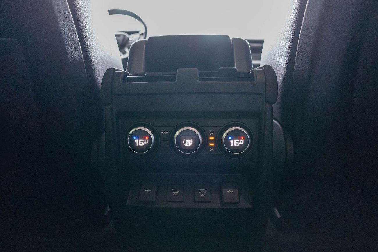 Land Rover Defender 110 S P300 2.0L