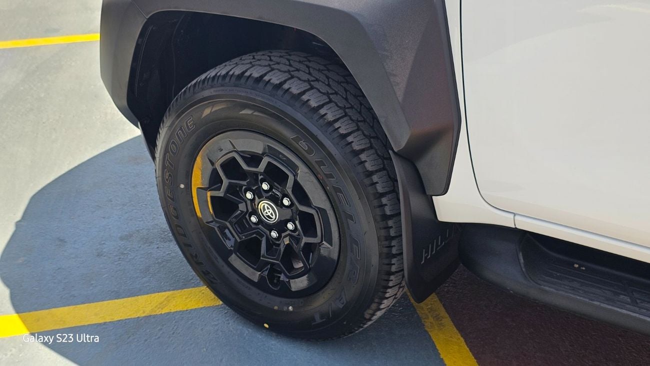 تويوتا هيلوكس GR Sport 2.8L