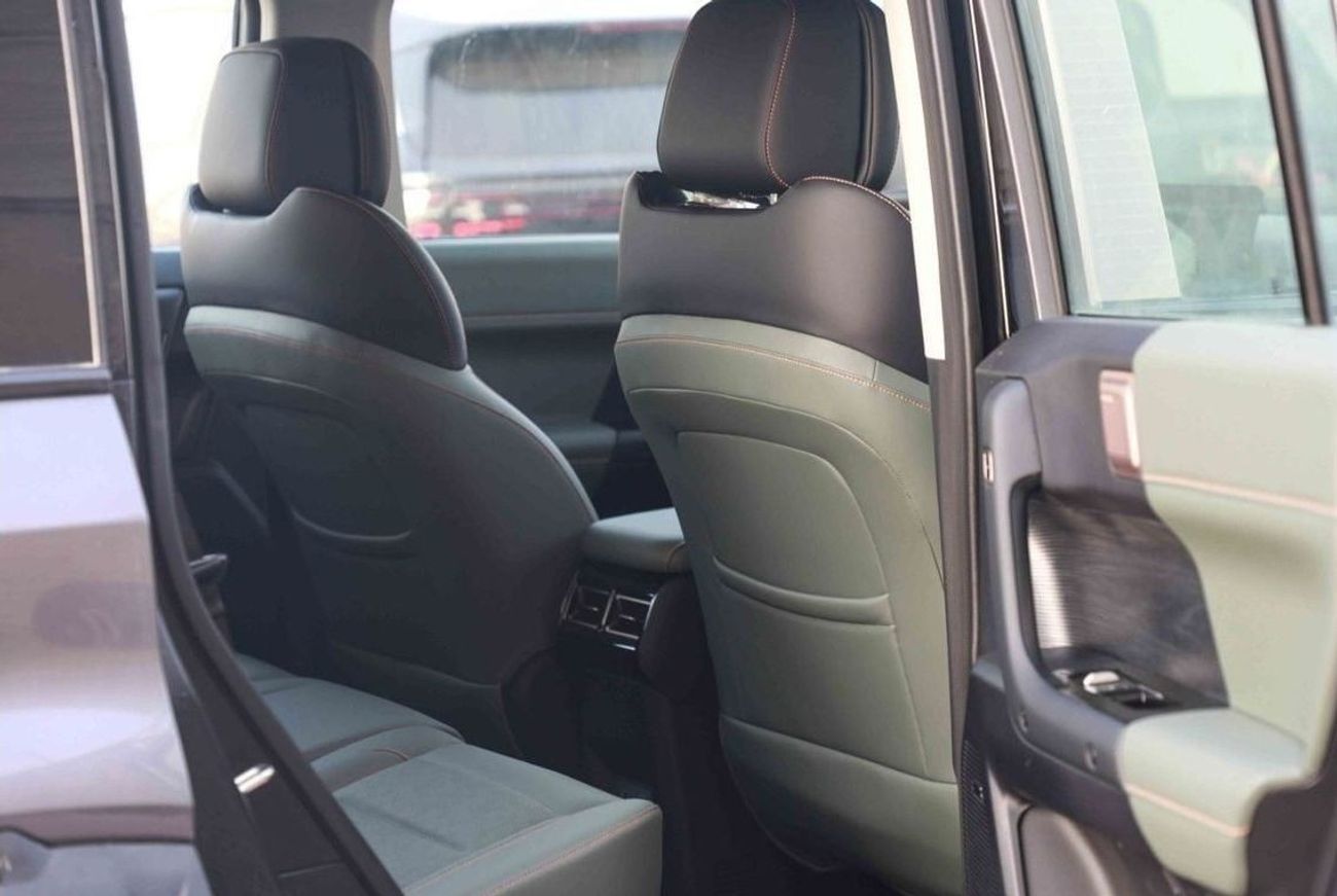 شيري iCar 03 2024 ICAR EQ3 V3 High Performance 4WD - Grey inside Green | Export Price