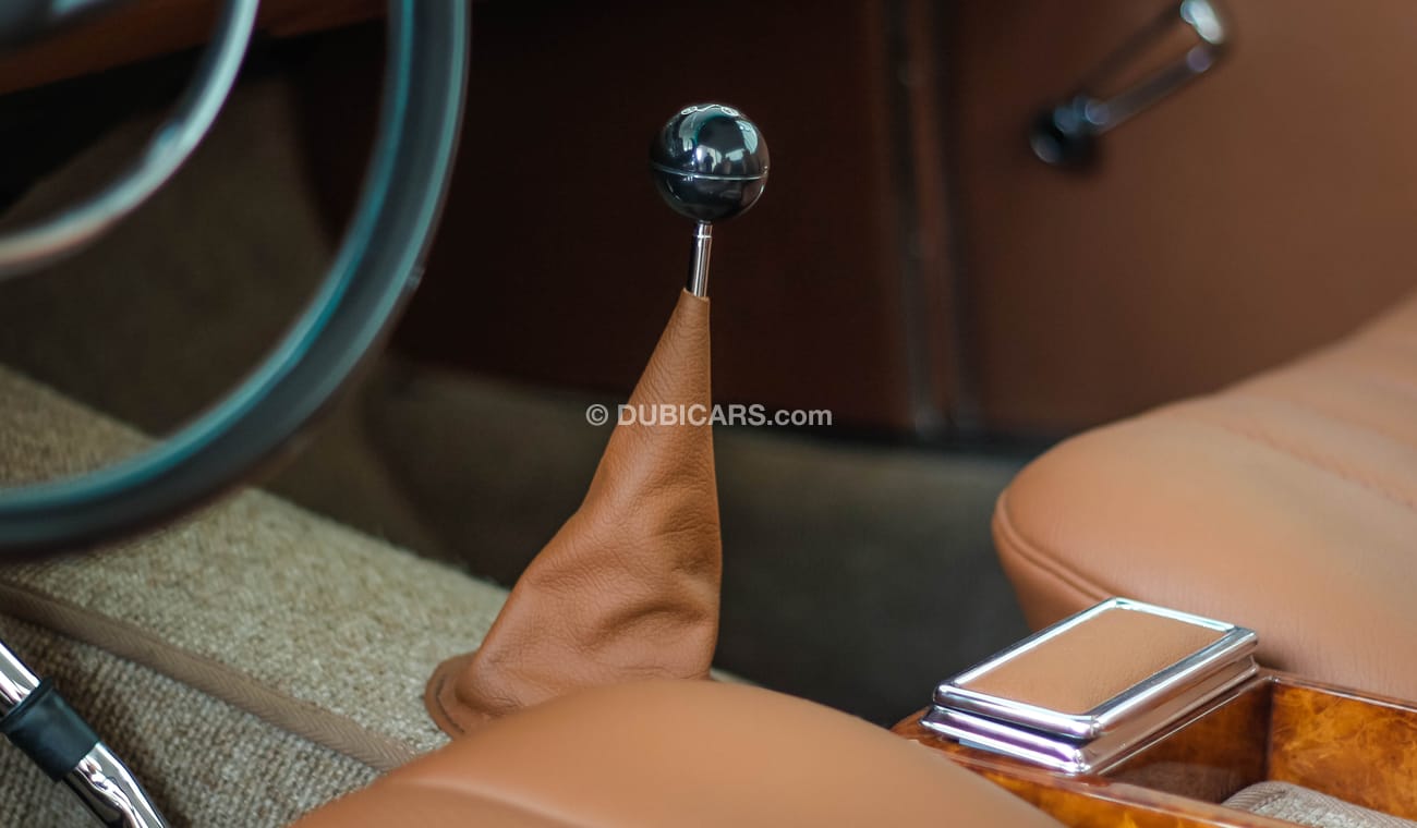 Mercedes-Benz 280 SL