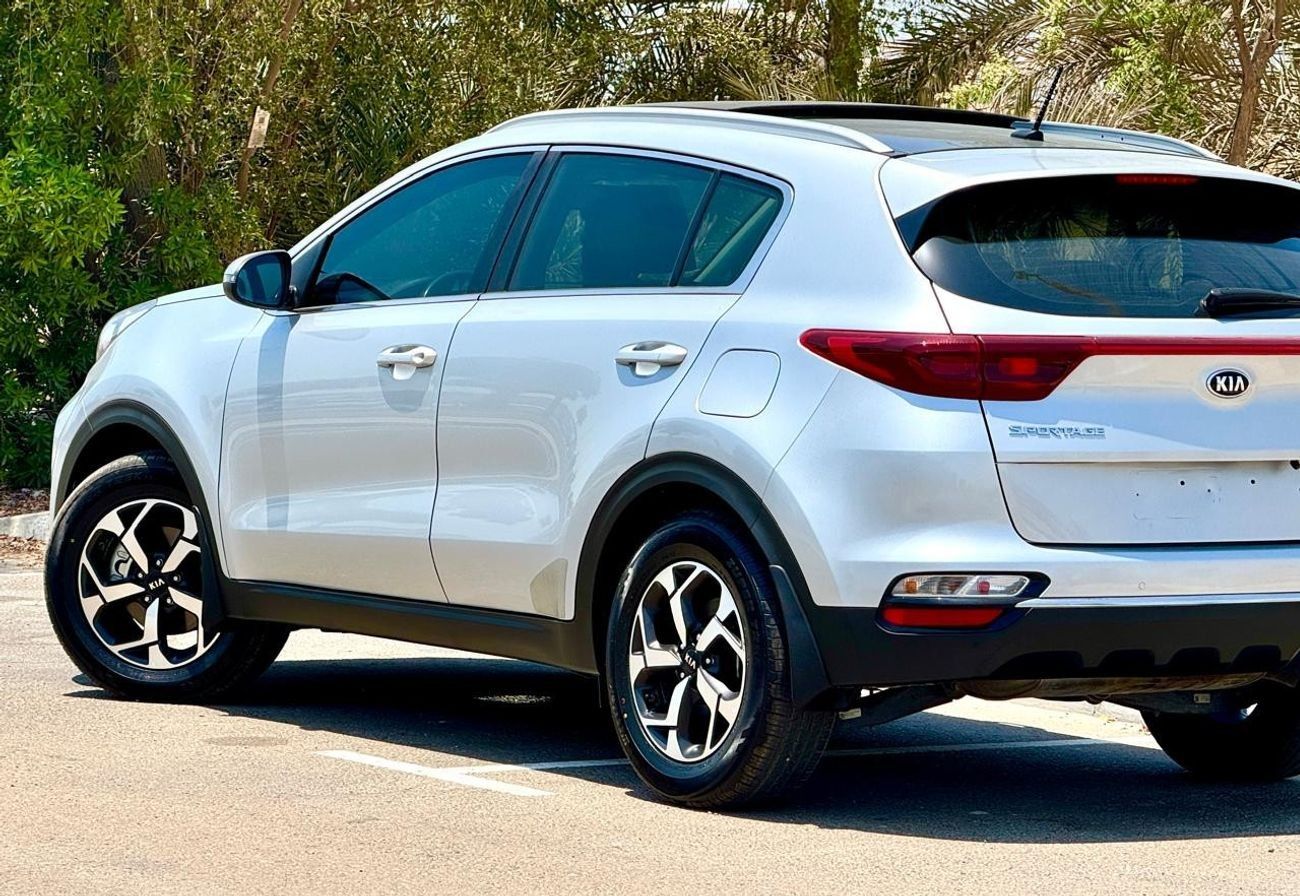 كيا سبورتيج Top 1.6L 920-Monthly l GCC l Panoramic, Cruise, 1.6L l Accident Free