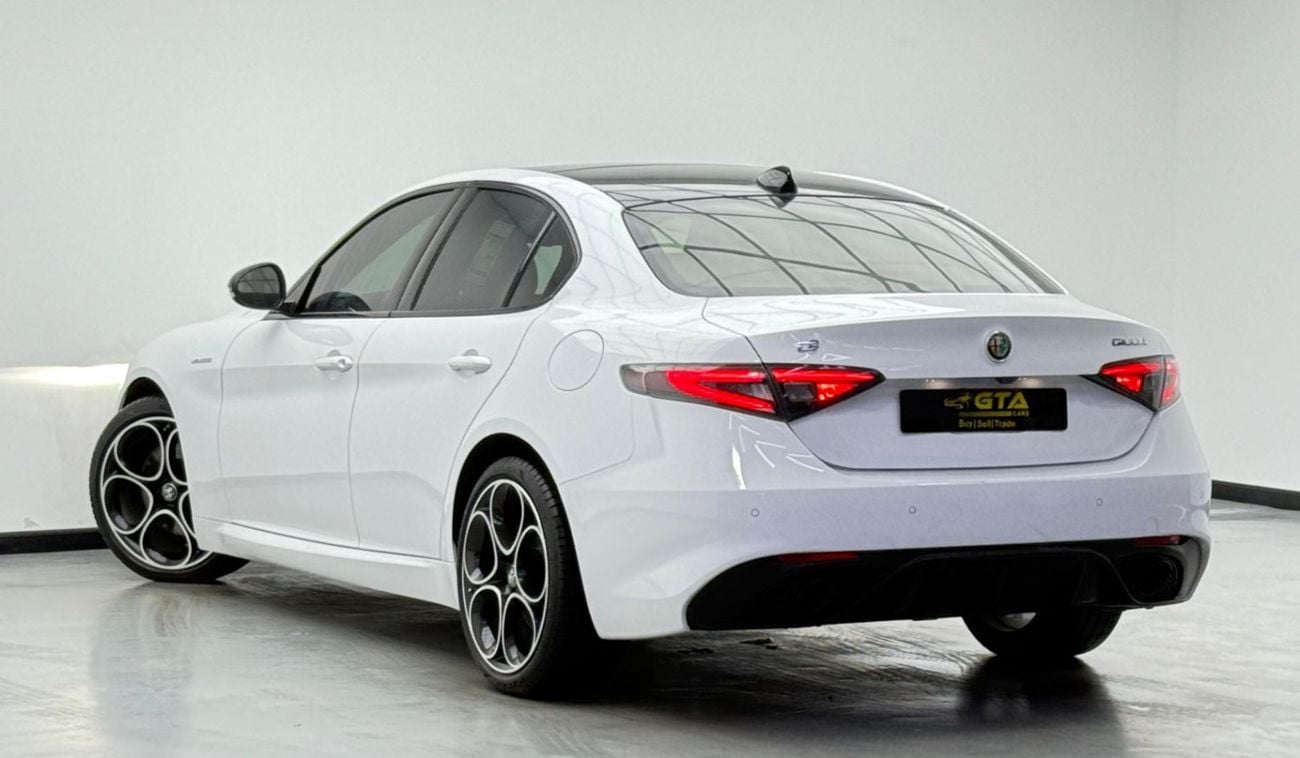 Alfa Romeo Giulia 2024 Alfa Romeo Giulia Veloce Q2 MCA, 2028 Agency Warranty & Service Contract, Agency FSH, GCC