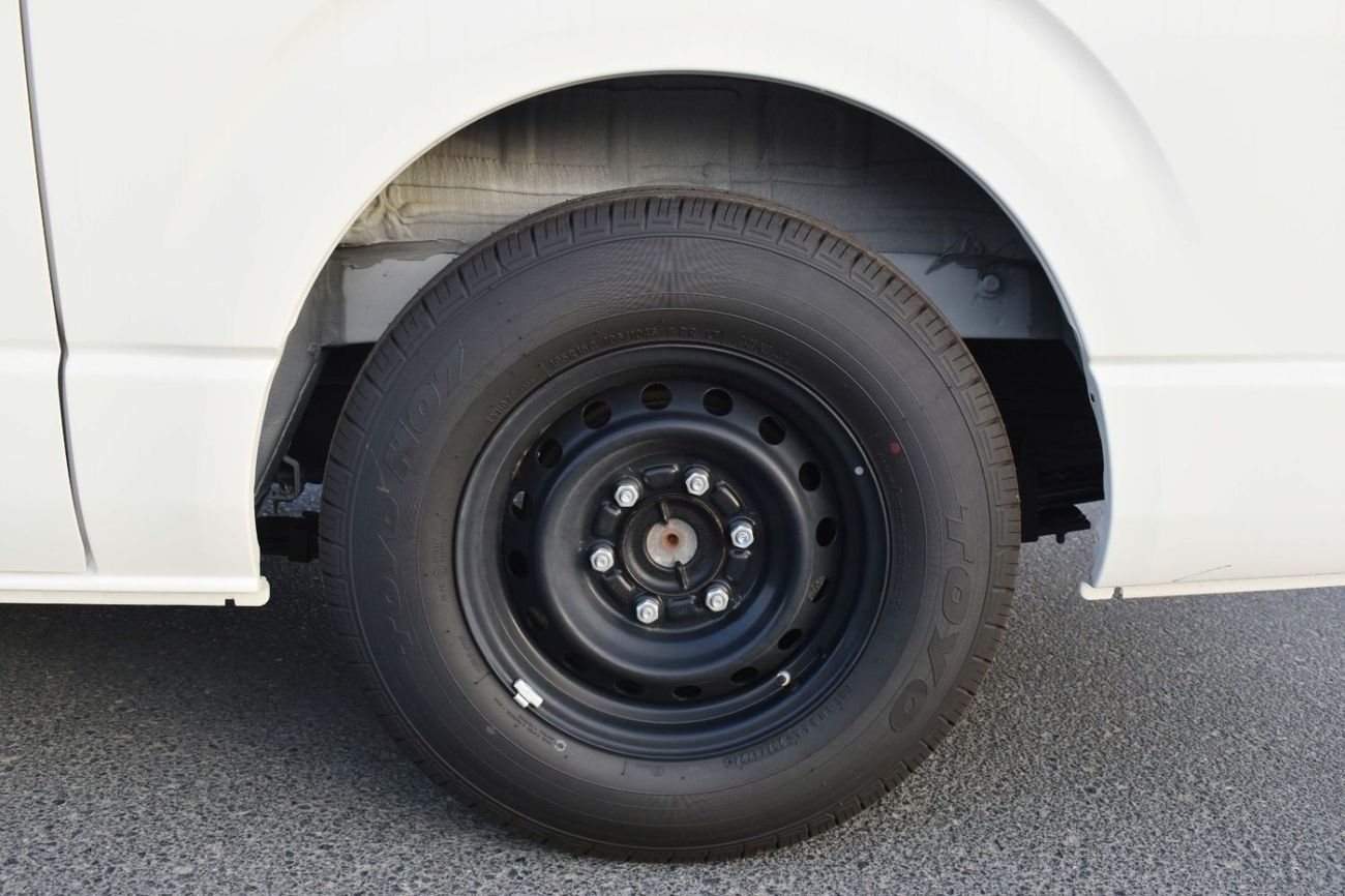 تويوتا هاياس HIACE 2.7L VAN