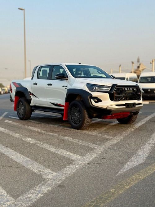 تويوتا هيلوكس GR Sport 4.0L 4x4