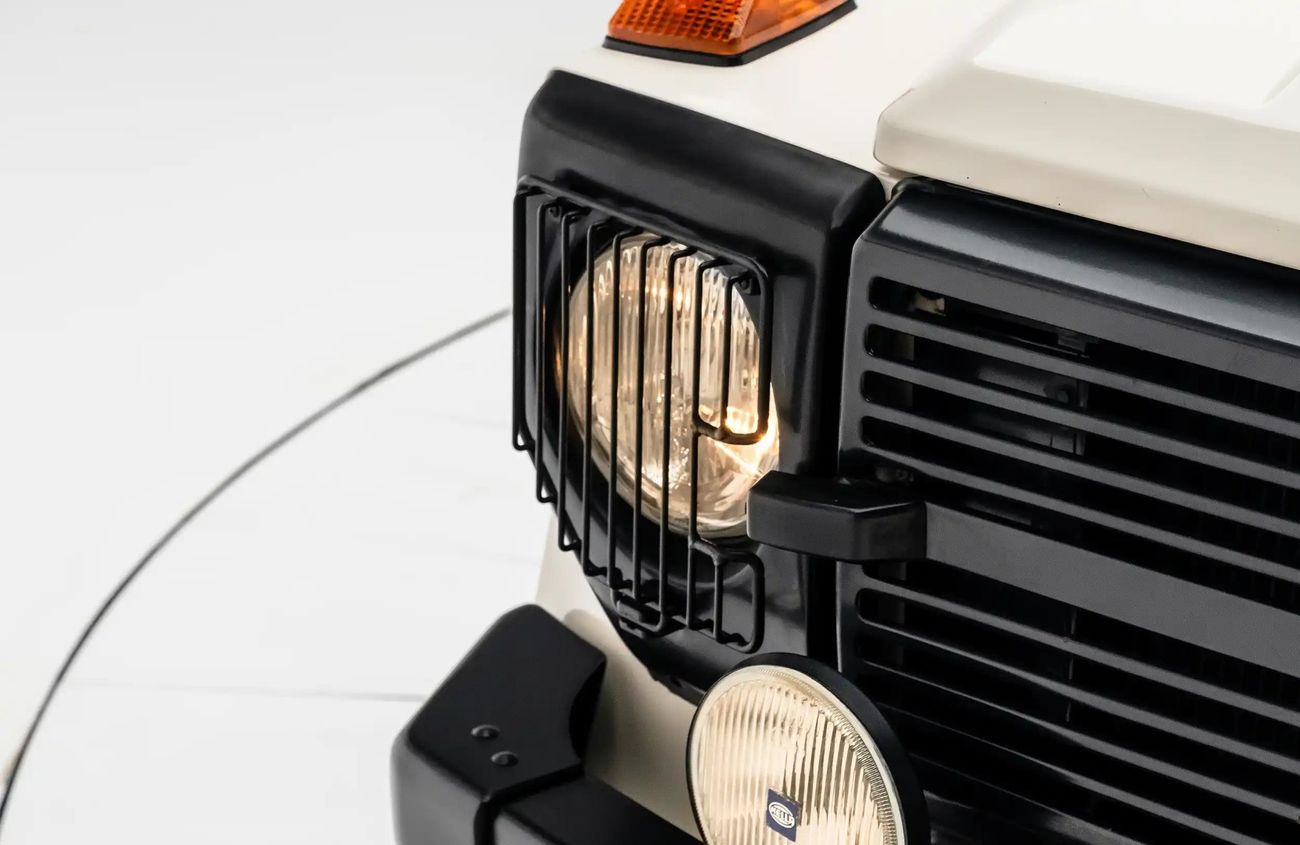 Mercedes-Benz 280 2.7L I-6 Naturally Aspirated Engine