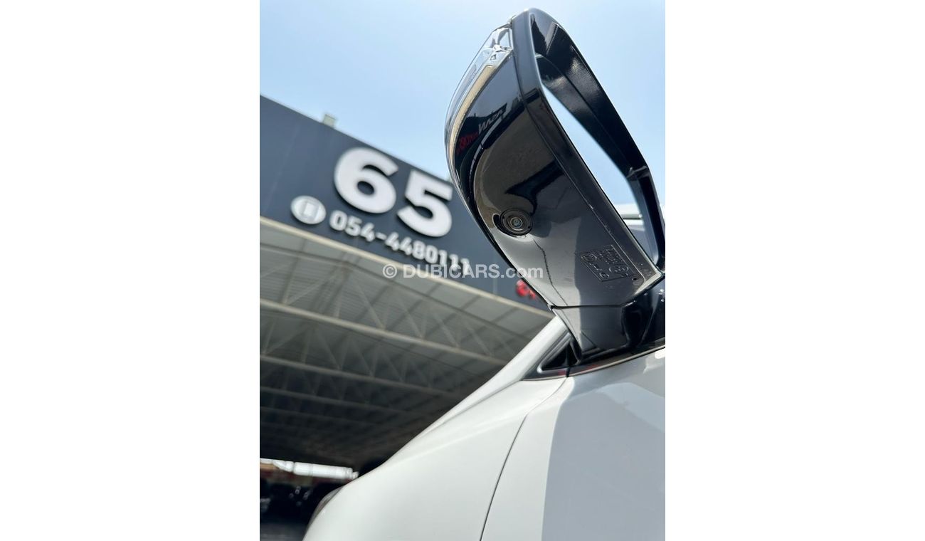 Hyundai Grand Santa Fe