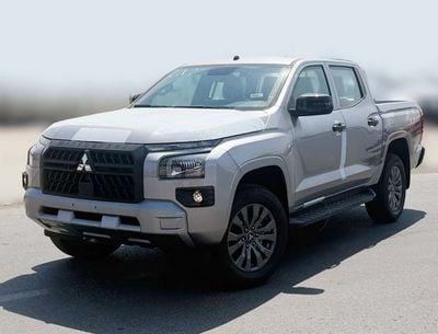 ميتسوبيشي L200 سيارة 2027 بمحرك بنزين سعة 2.4 لتر، كابينة مزدوجة، ناقل حركة يدوي