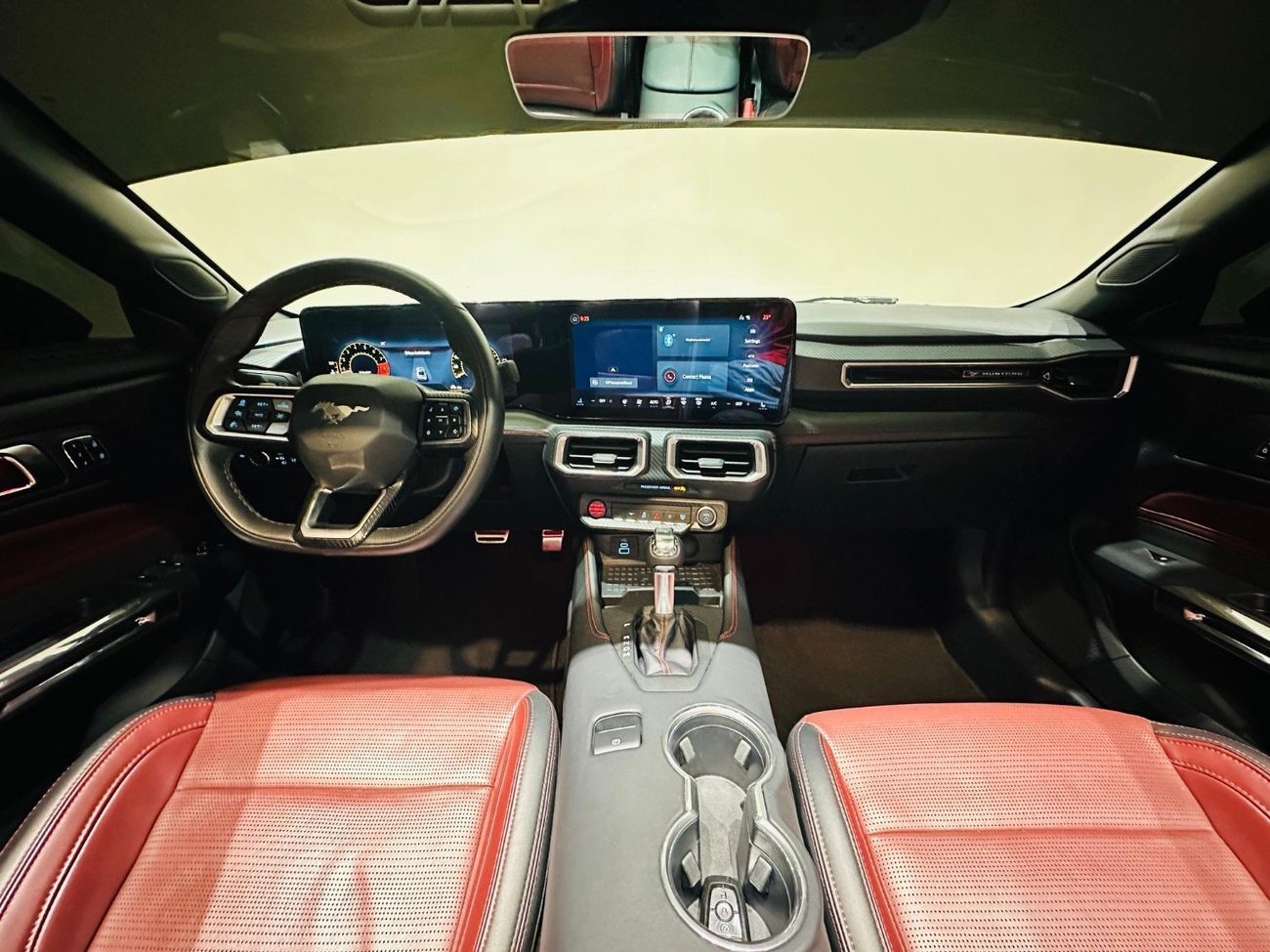 فورد موستانج GT Premium 5.0L (460 HP) Convertible A/T