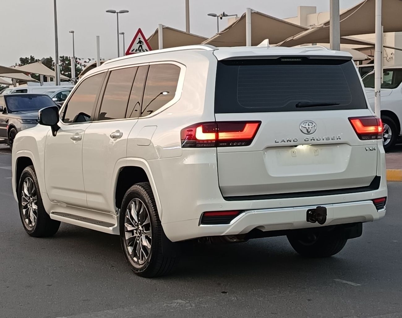 تويوتا لاند كروزر VXR 4.0L