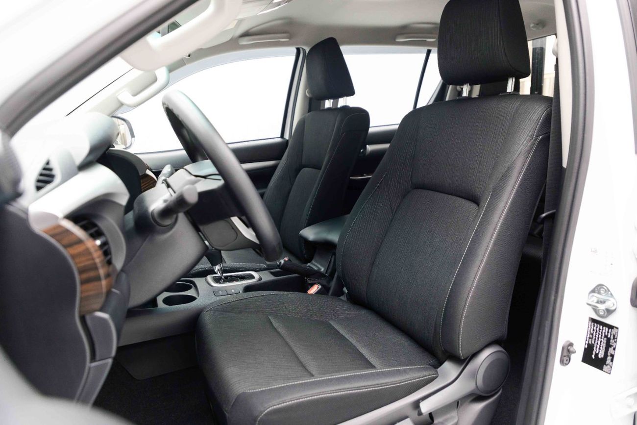 Toyota Hilux 2025 Toyota Hilux HI 2.7 - Platinum White Pearl Inside Black | Export Only