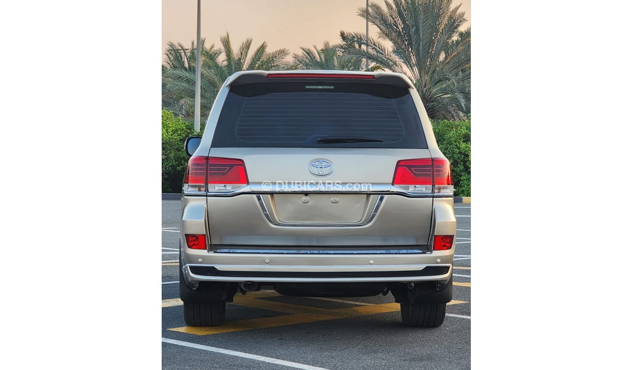 تويوتا لاند كروزر GX.R V8 upgrade 2021