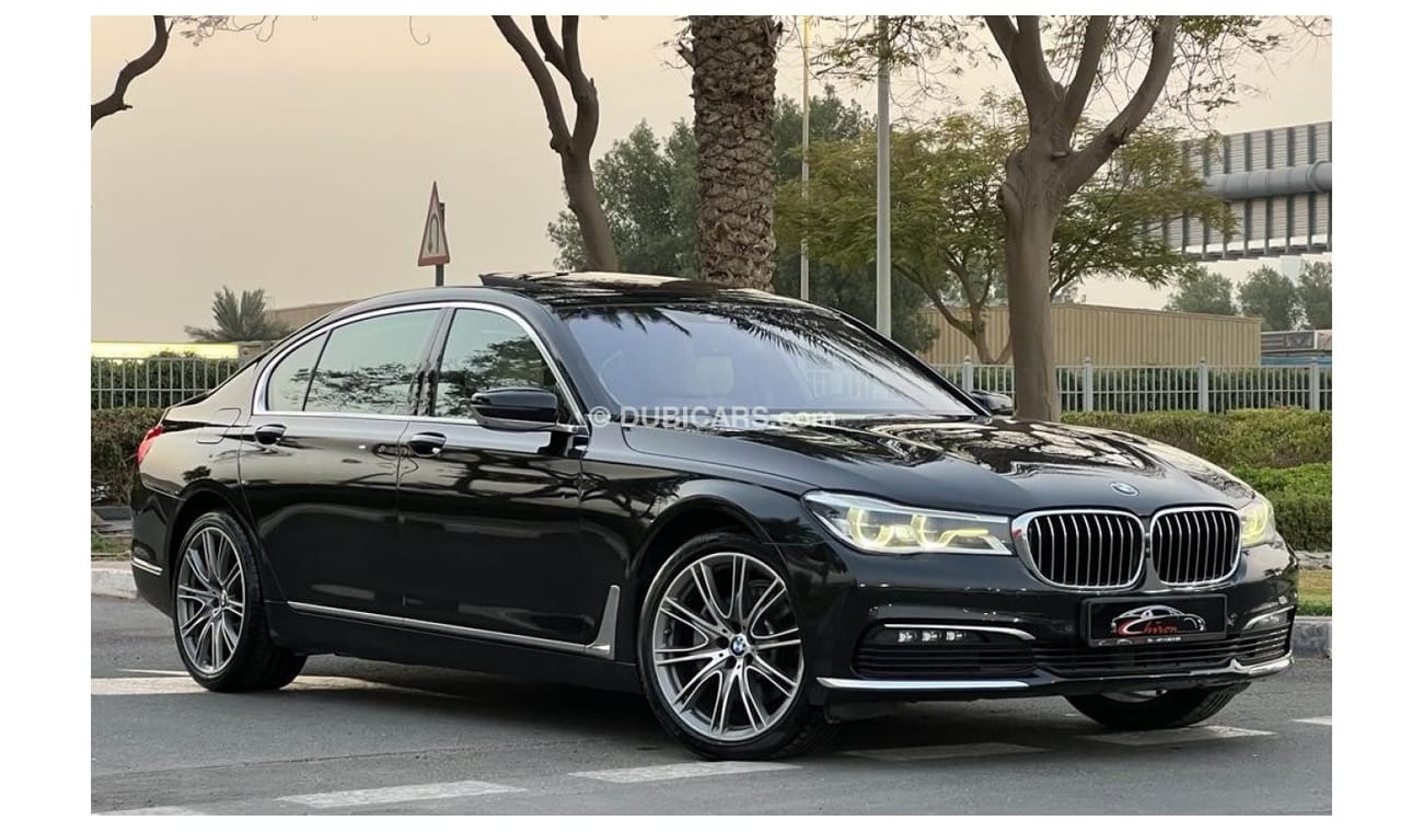 BMW 730Li Luxury BMW 730LI 2.0 2018 GCC FULL OPTION ORIGINAL PAINT FULL SERVICE HISTORY