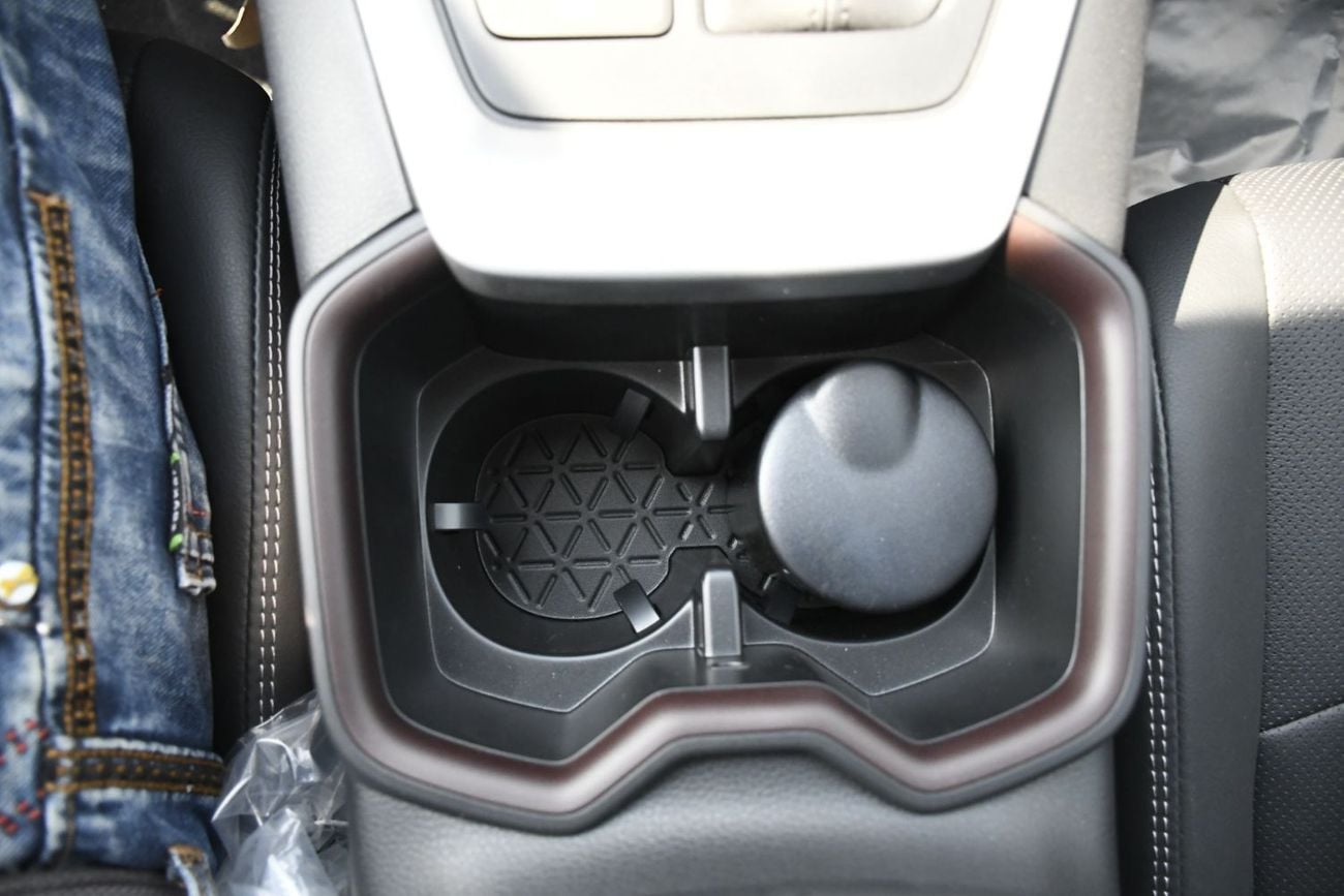 تويوتا راف ٤ Limited 2.5L HEV Black Inside Black