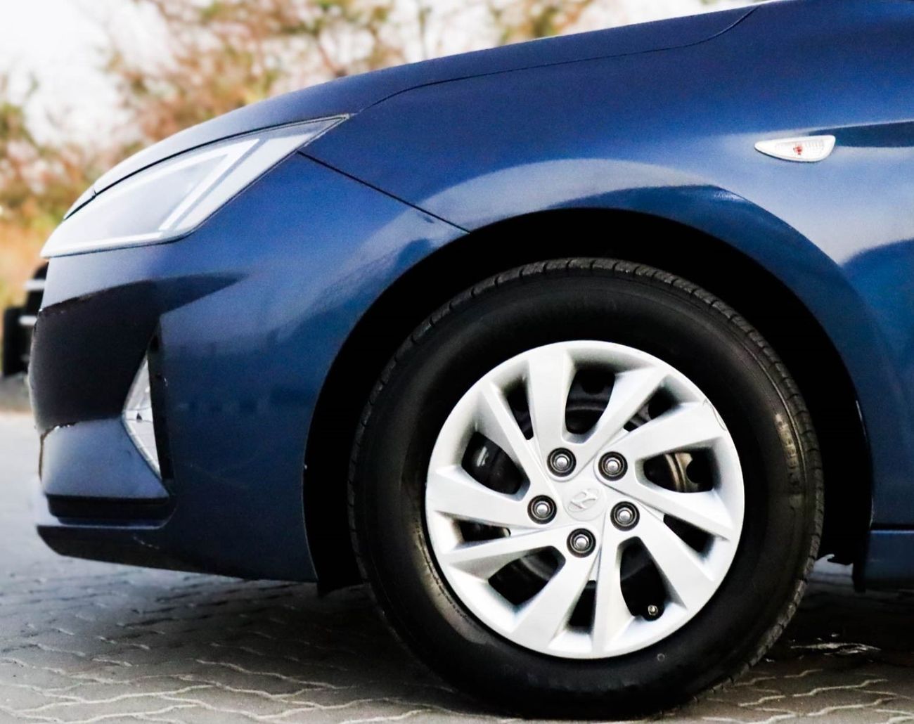 هيونداي إلانترا GL 1.6L hyundai elantra 1.6L 2019 GCC accident free in excellent condition 833 P.M