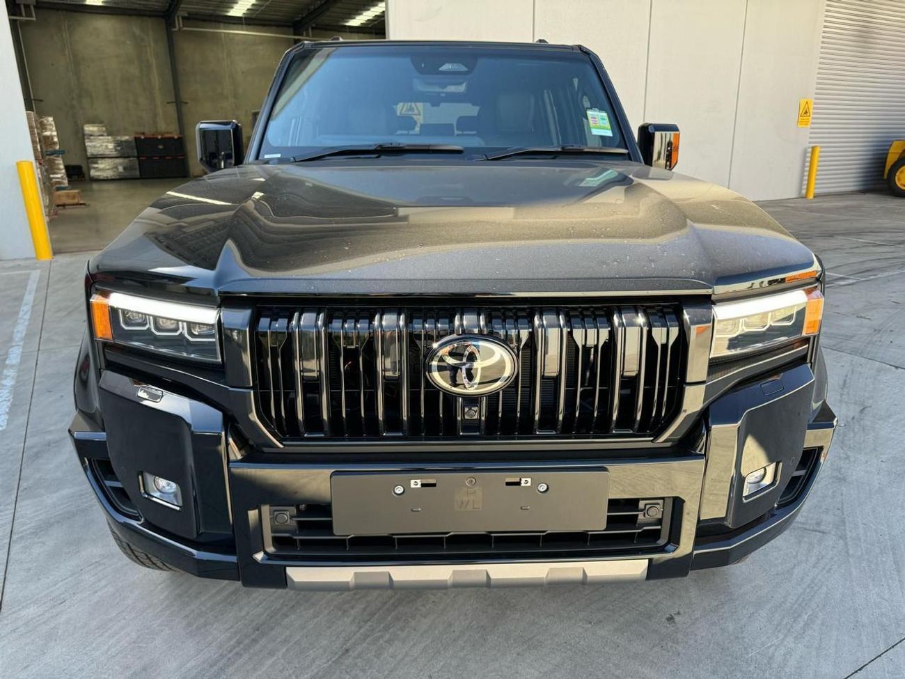 Toyota Prado BRAND NEW KAKADU BLACK EDITION | 2025 | 2800CC DIESEL ENGINE | 4WD | RHD | AUTOMATIC TRANSMISSION |