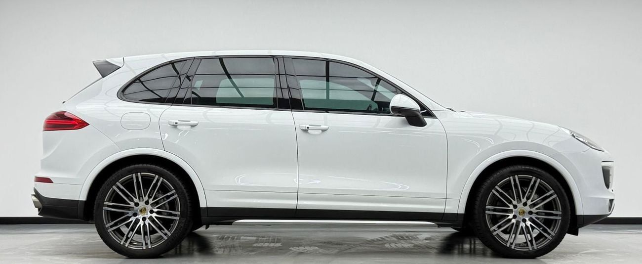 بورش كايان S Platinum Edition 3.6L 2017 Porsche Cayenne S Platinum Edition, Full Service History, GCC