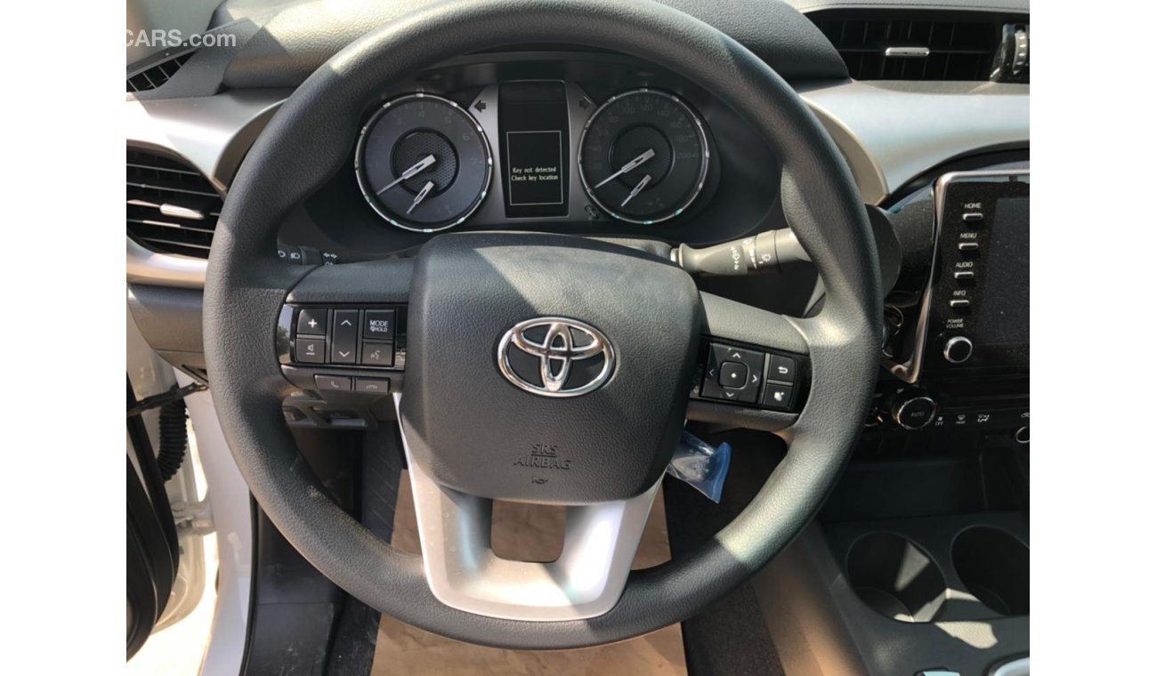 تويوتا هيلوكس 2021 Toyota Hilux 2.7L Petrol Automatic Full options with push start