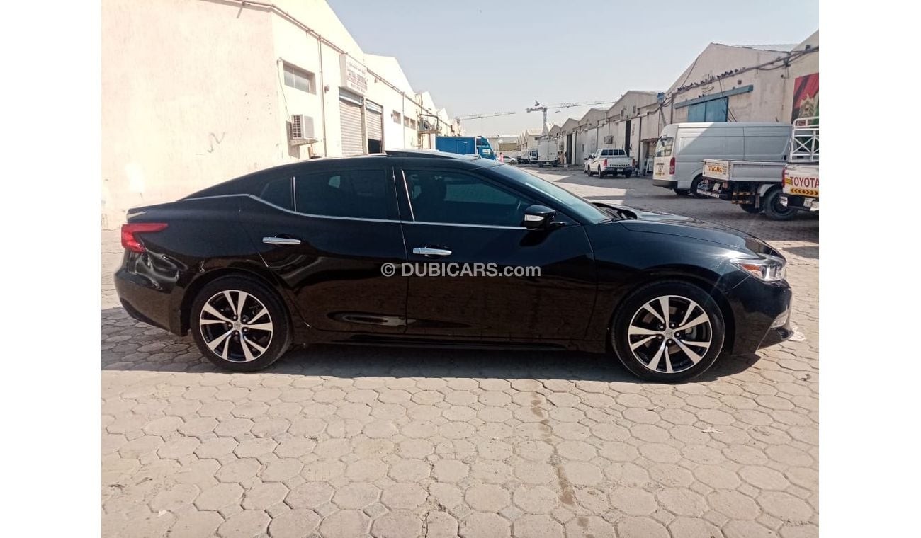 Nissan Maxima LIMITED WITH PANORAMIC ROOF