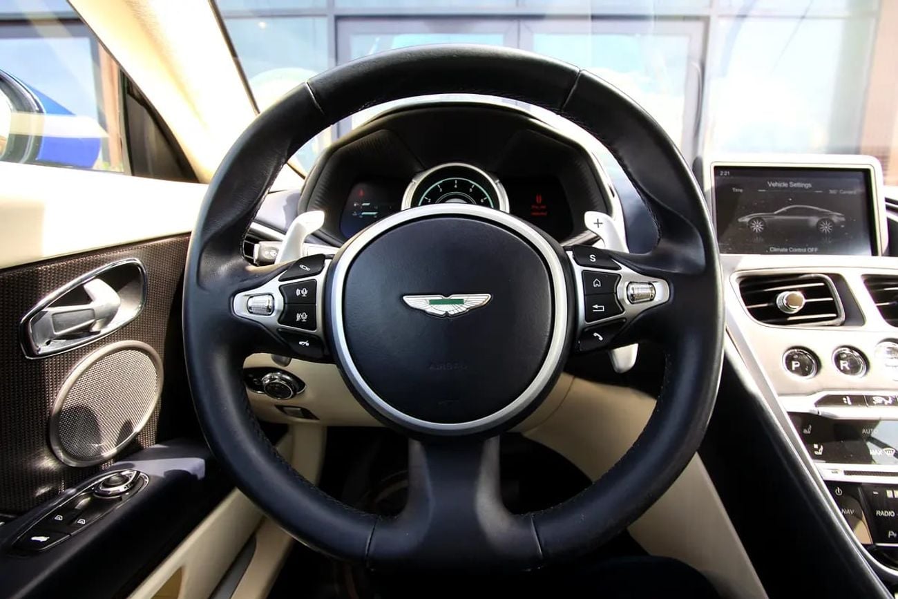 أستون مارتن DB11 V12 | Super Clean and Low Mileage