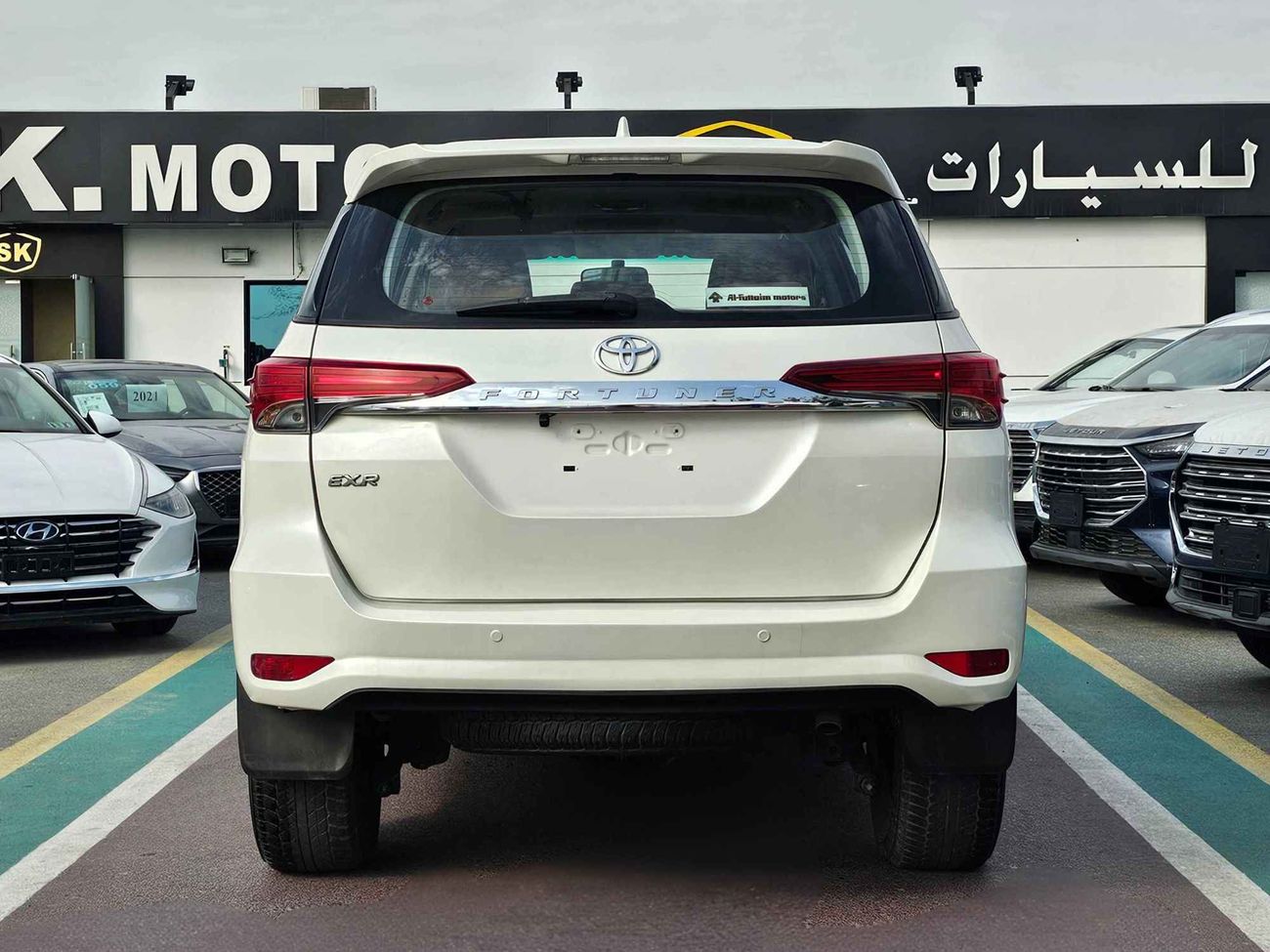 Toyota Fortuner // EXR // V4 // FULL OPTION // LOW MILEAGE (LOT # 90403)