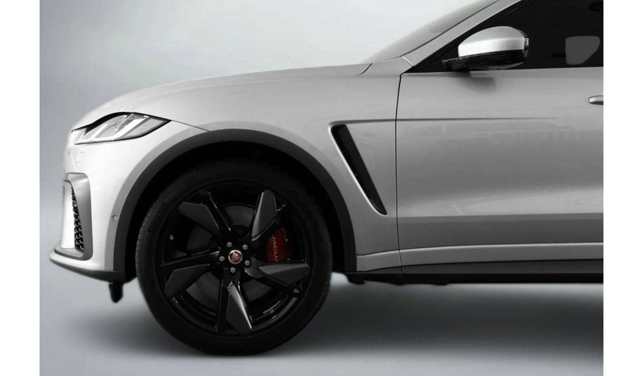 جاكوار F بيس SVR 5.0L